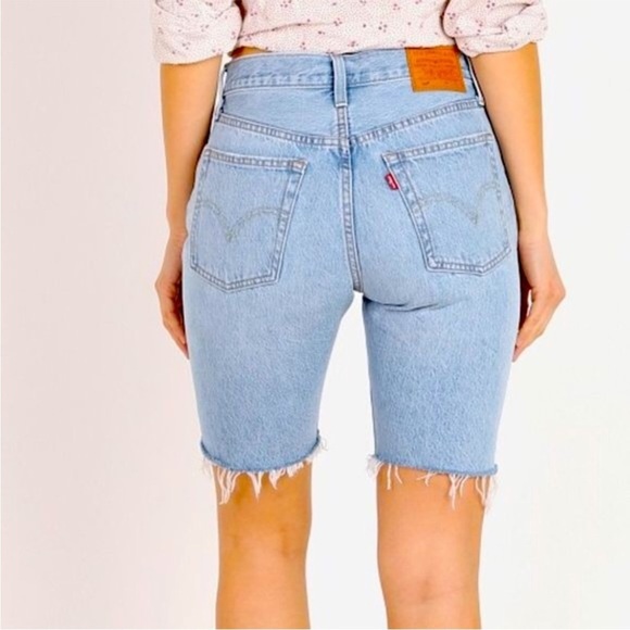 Levi's NWT 511 SlimFit Bermuda Shorts sz 27 - Picture 1 of 6